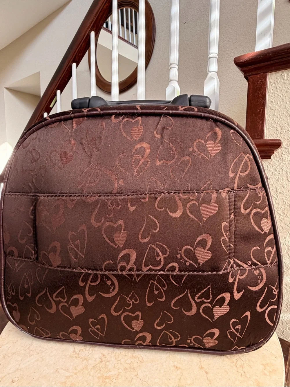 Heart-Accent Brown Women’s Shoulder Bag